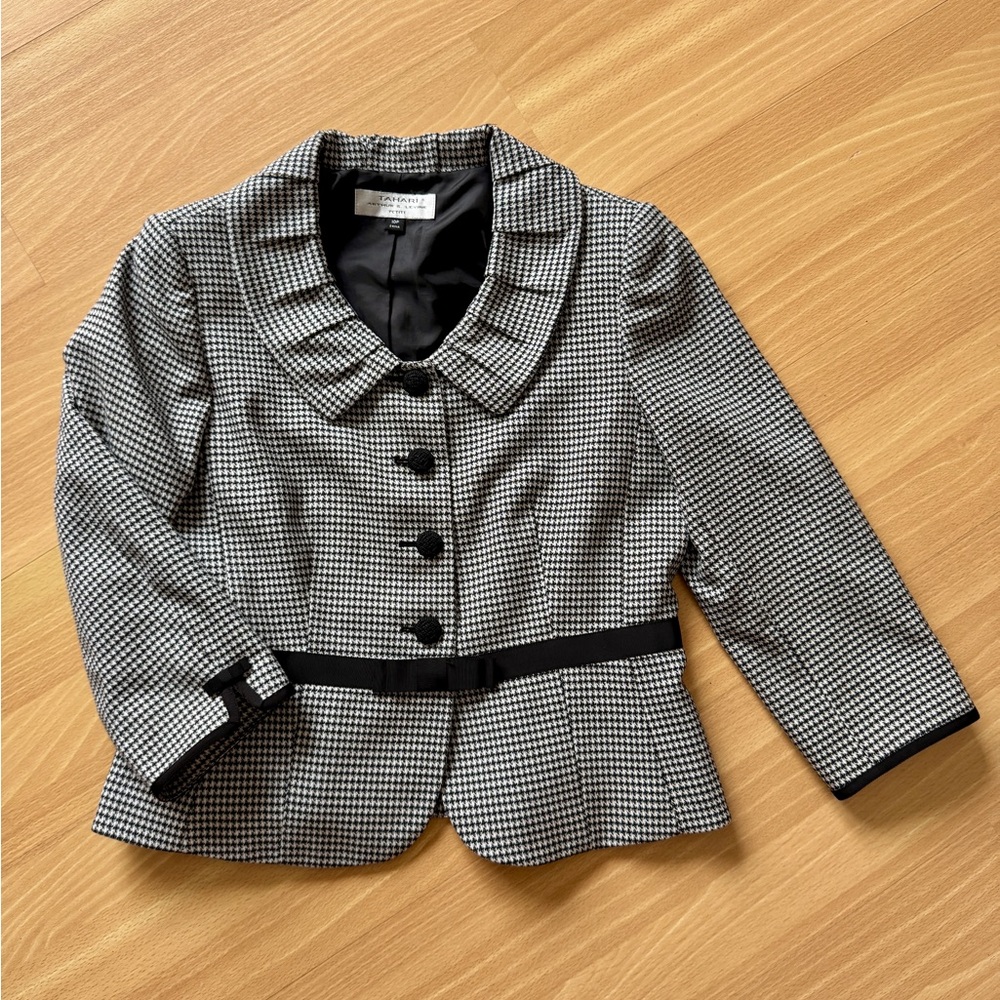 Tahari Black and White Houndstooth Blazer